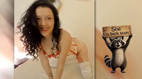 Paloma  online show from August 1, 5:04 pm