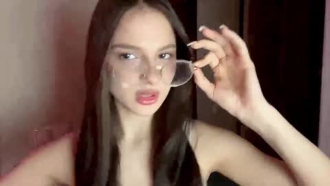 Nana online show from January 16, 11:39 am