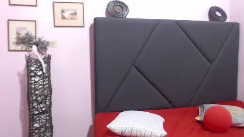 pamela_echeverria online show from September 13, 2:03 pm