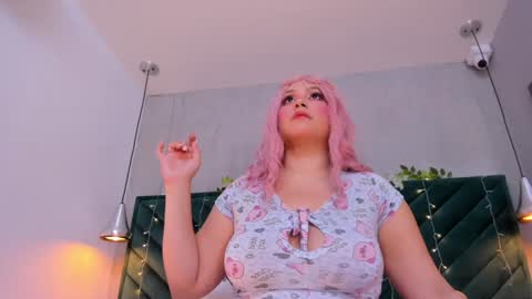 Snapshot of pamelajons_ chatting on January 15, 12:04 pm Pamela online show from January 15, 12:04 pm