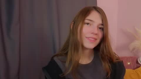 pamilarakestraw online show from November 4, 7:41 pm