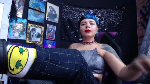       online show from February 5, 7:53 pm