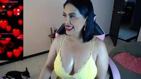 Paola Gomoez online show from April 25, 5:10 pm
