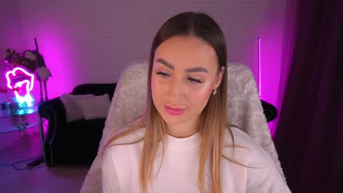 Lia online show from December 22, 1:55 pm