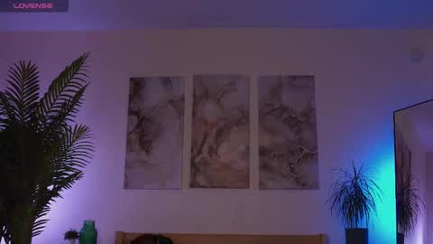 Snapshot of parasite_eve1 chatting on September 21, 4:38 pm Alise Melissa online show from September 21, 4:38 pm