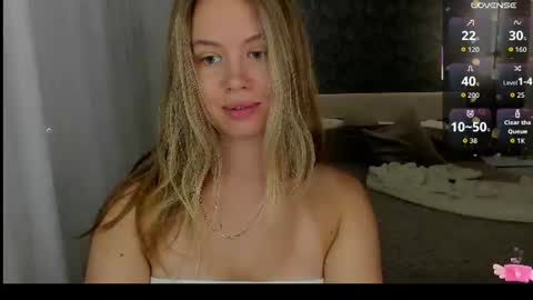 Nikki online show from August 3, 5:29 pm
