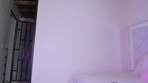 passionfruitx2 online show from January 16, 1:01 am