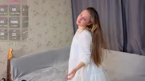 Hannah online show from March 8, 5:22 am