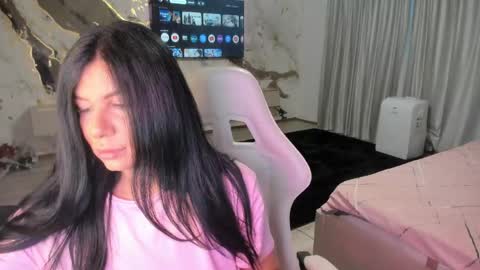 Patricia online show from June 9, 2:22 am