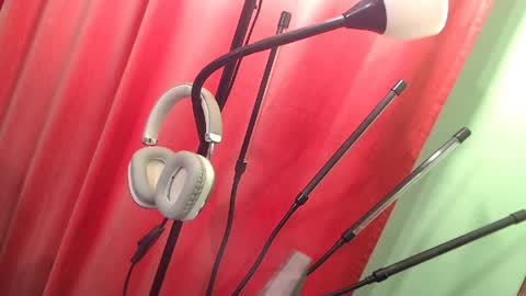 PatsyORose online show from April 26, 3:15 am