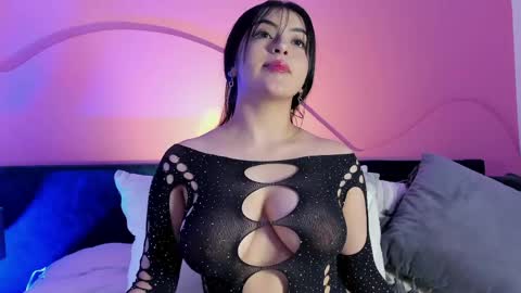 Pau online show from June 6, 8:04 pm
