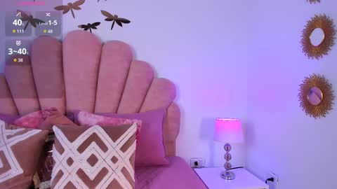 Paula   online show from February 7, 7:51 pm