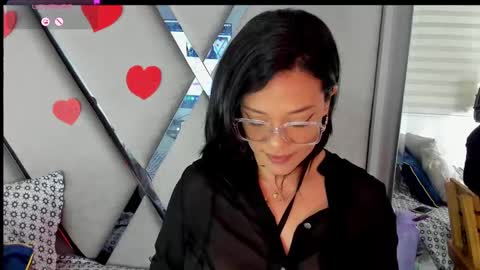 Paula online show from February 15, 10:10 pm