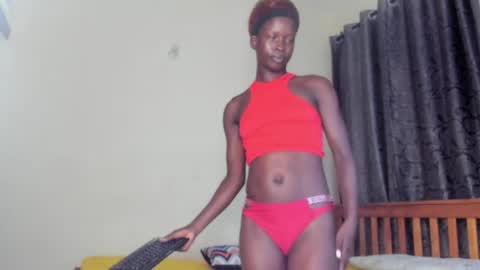 paulabanks online show from April 25, 7:00 pm