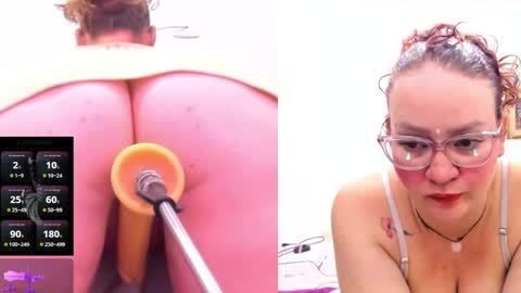 Snapshot of paulina_davis_ chatting on February 24, 11:52 pm Paulina Davis online show from February 24, 11:52 pm