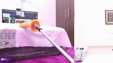 Snapshot of paulina_davis_ chatting on January 19, 3:29 am Paulina Davis online show from January 19, 3:29 am