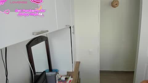 paulina online show from November 17, 8:31 pm