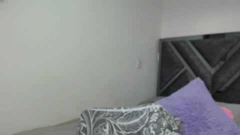 Snapshot of paulina_l chatting on January 7, 8:52 pm Paulina online show from January 7, 8:52 pm