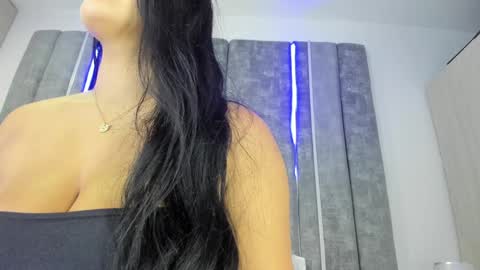 Snapshot of paulinaduarte_ chatting on February 2, 11:51 am Paulina online show from February 2, 11:51 am