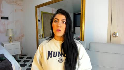 Snapshot of paulinaduarte_ chatting on January 14, 11:10 am Paulina online show from January 14, 11:10 am