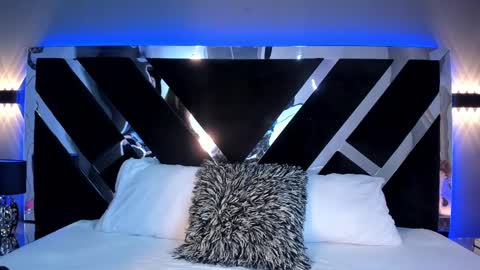 Snapshot of paulinaduarte_ chatting on February 12, 11:18 am Paulina online show from February 12, 11:18 am