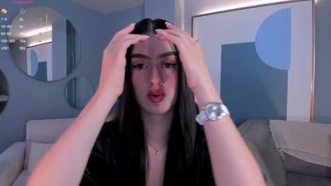 Paulina Santos  online show from October 14, 9:06 pm