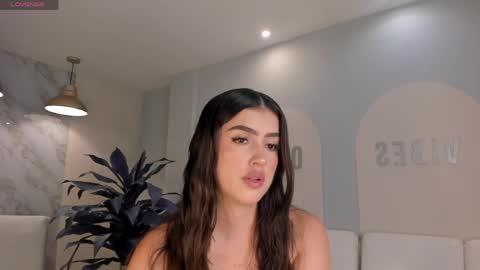 Paulina Santos  online show from April 21, 7:10 pm