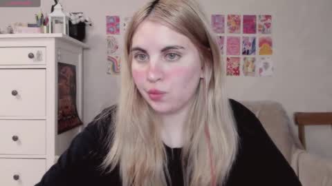 Allisses online show from March 10, 6:23 pm