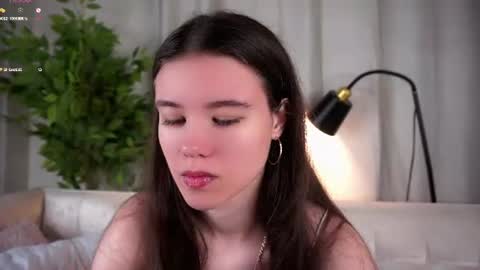 Beautiful Mila online show from June 19, 2:16 am