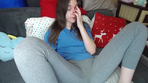 Snapshot of peaceduke chatting on December 25, 3:38 pm FOUNTAIN SQUIRT online show from December 25, 3:38 pm
