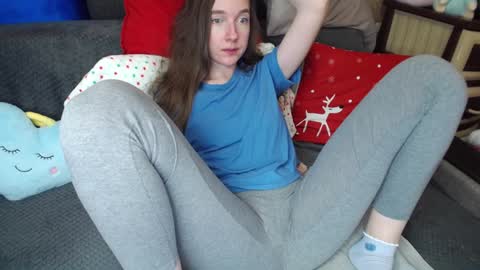 Snapshot of peaceduke chatting on January 5, 2:41 pm FOUNTAIN SQUIRT online show from January 5, 2:41 pm