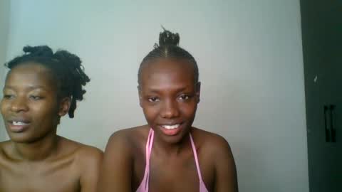 peach_ebonny online show from August 2, 10:07 am