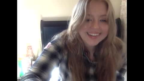 PeachRitual online show from September 16, 7:44 pm