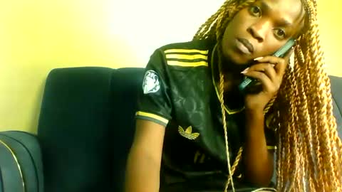 Snapshot of peachy_mummie chatting on September 10, 9:59 pm peachie online show from September 10, 9:59 pm