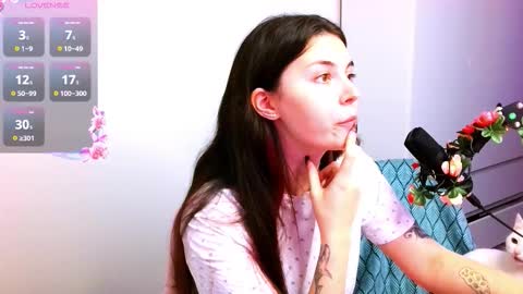 Peachy online show from November 21, 5:15 pm