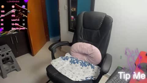 Tangerine Penaut online show from February 20, 12:53 am