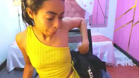 peneelopeecute online show from February 3, 6:45 pm