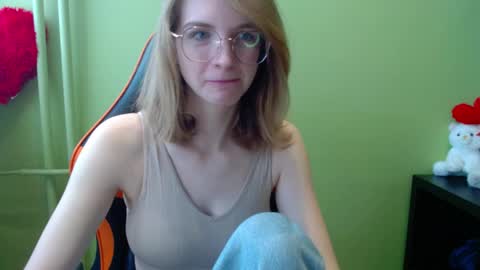 Penny online show from March 25, 7:44 am