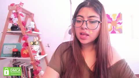 Sarah Ana Banana online show from November 18, 7:04 pm