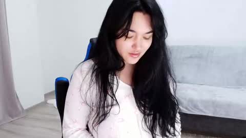 Snapshot of perfect_daisy chatting on October 7, 7:24 am Daisy online show from October 7, 7:24 am