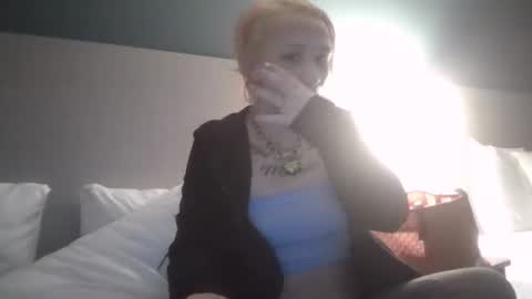 perfectly222peachy online show from December 21, 5:33 am