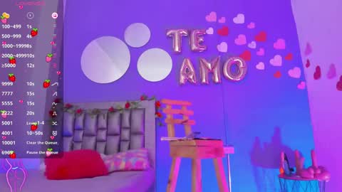 Snapshot of perla_hott1 chatting on February 18, 5:00 pm Perla online show from February 18, 5:00 pm