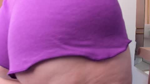 PerlaPreciosa online show from September 27, 4:30 am