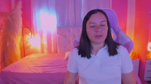 Marie online show from April 29, 11:46 am