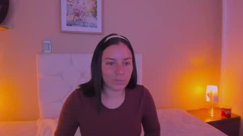 Marie online show from April 11, 11:25 am