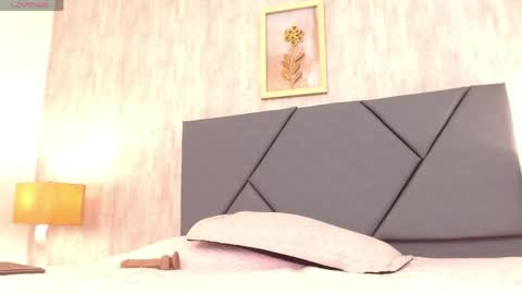 Persefone  online show from April 11, 6:30 am