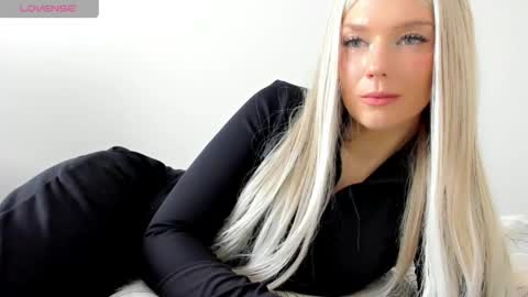 Isabella online show from April 29, 11:46 am