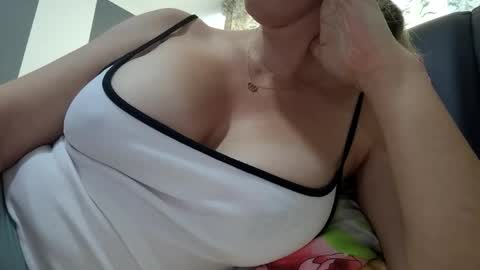 Lisa -  online show from November 24, 11:34 am