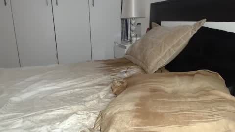 petite_danielle online show from November 27, 8:56 pm