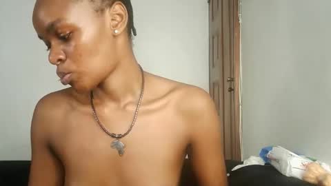 mimi online show from April 24, 11:51 pm